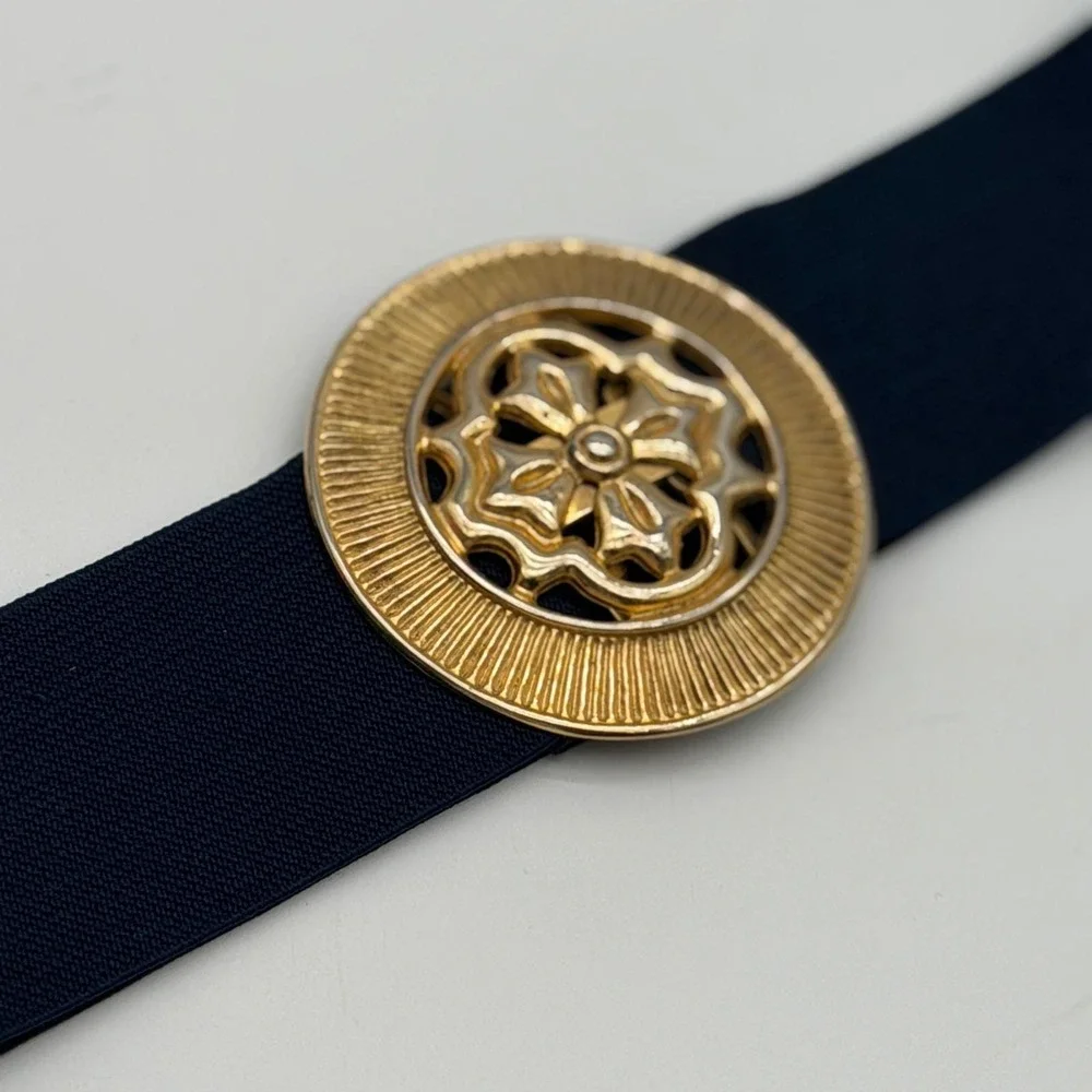 Vintage Navy Blue Elastic Cinch Belt Gold Filigree Round Buckle Medium 27 Inch